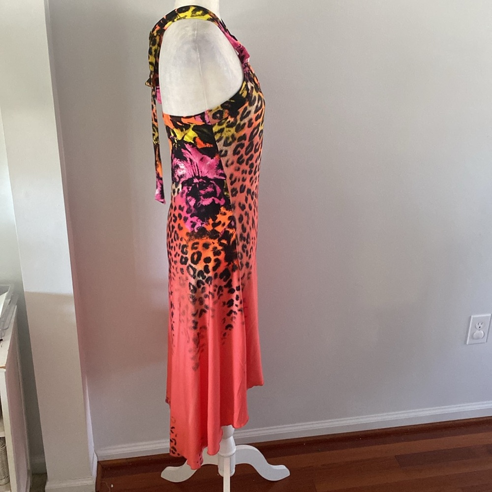 Venus XS halter dress - Picture 6 of 9
